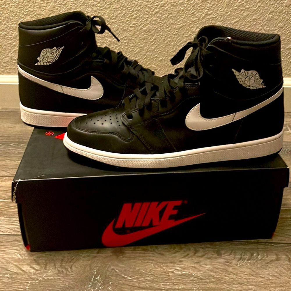 Jordan 1 high black “ying yang”
